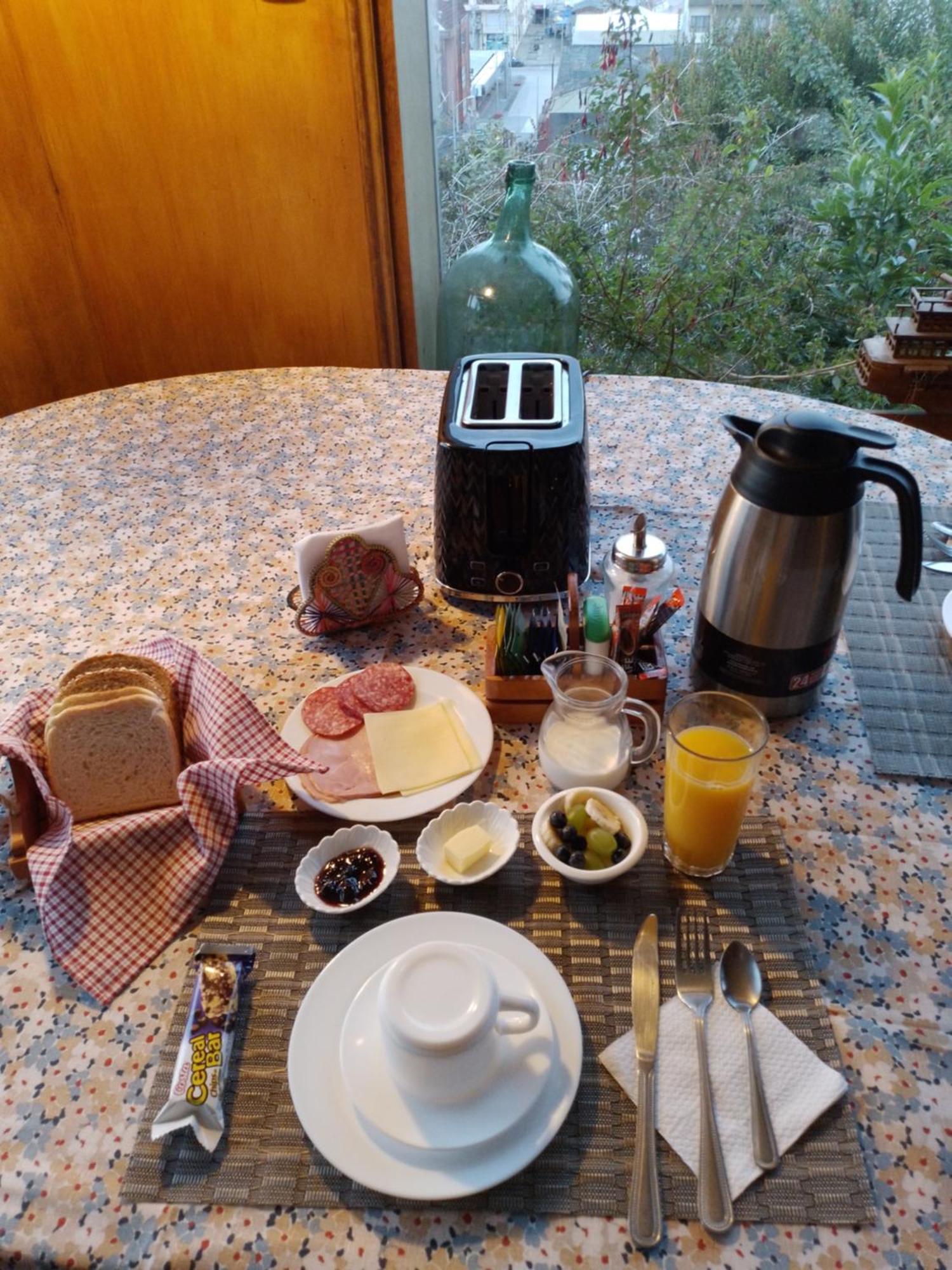 Portal Austral Bed & Breakfast Puerto Montt Exterior photo