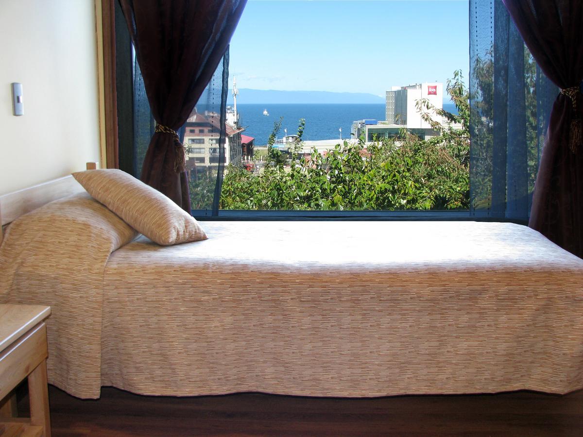 Portal Austral Bed & Breakfast Puerto Montt Exterior photo